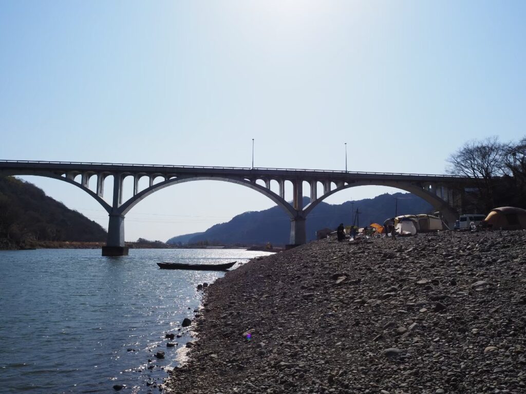 神奈川県相模原市にかかる小倉橋