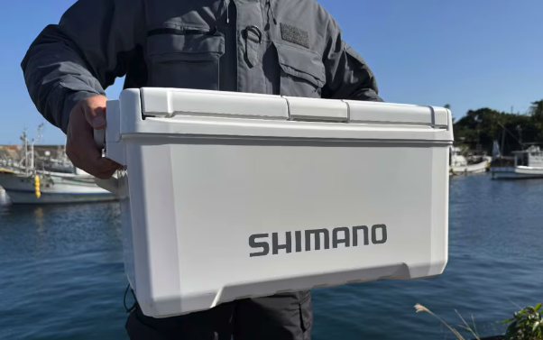 シマノユニフリーズの両手でしっかり掴めるサイドハンドル