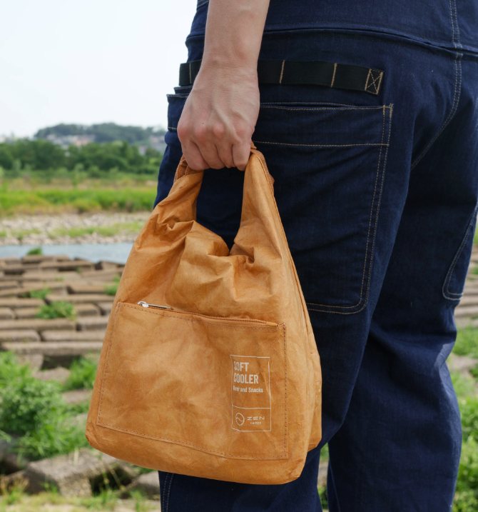 ZEN Camps / ZEN Roll Top Cooler 無骨でスタイリッシュなデザイン性